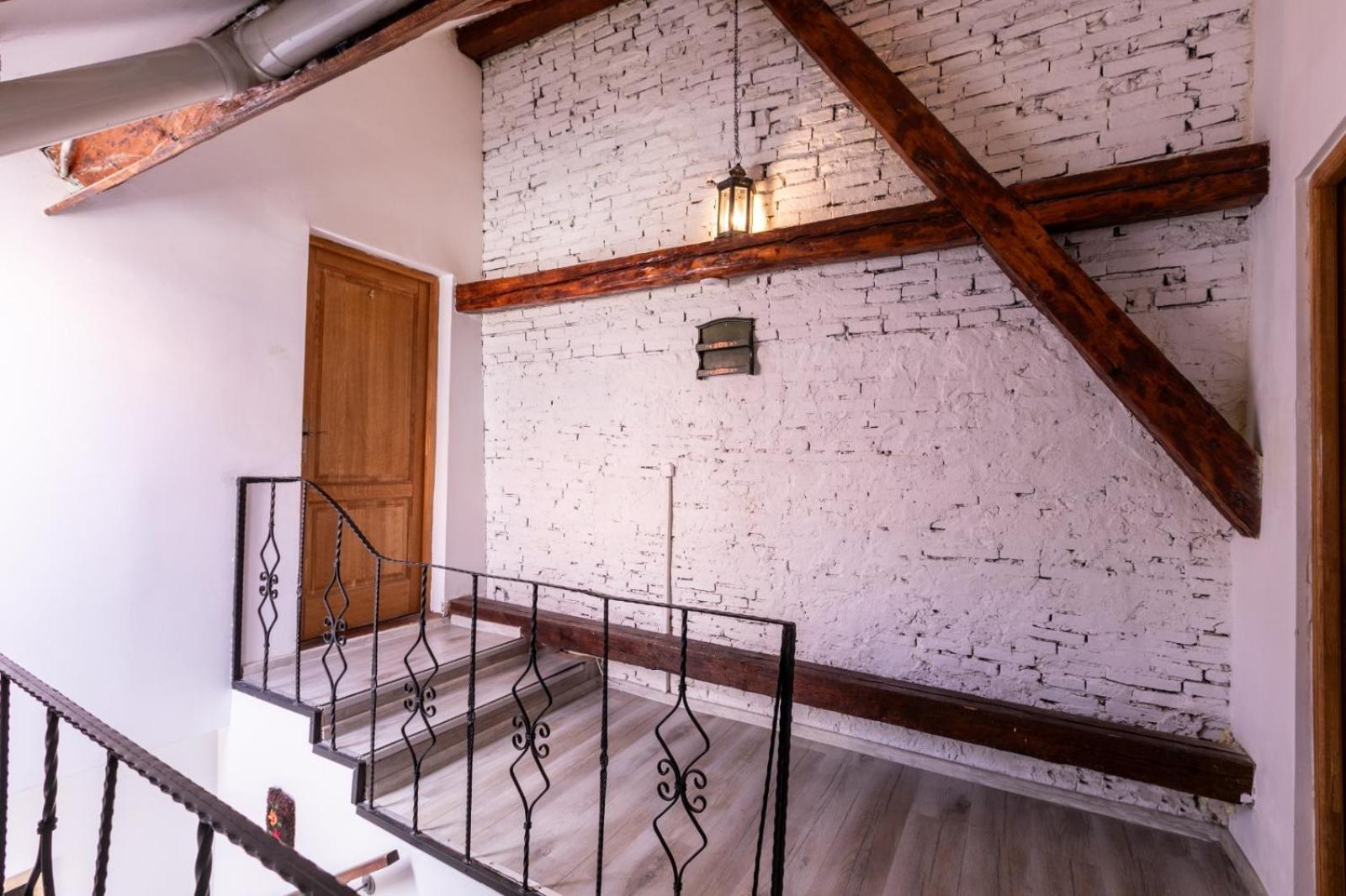 4 Rooms Piata Sfatului Braşov Eksteriør billede