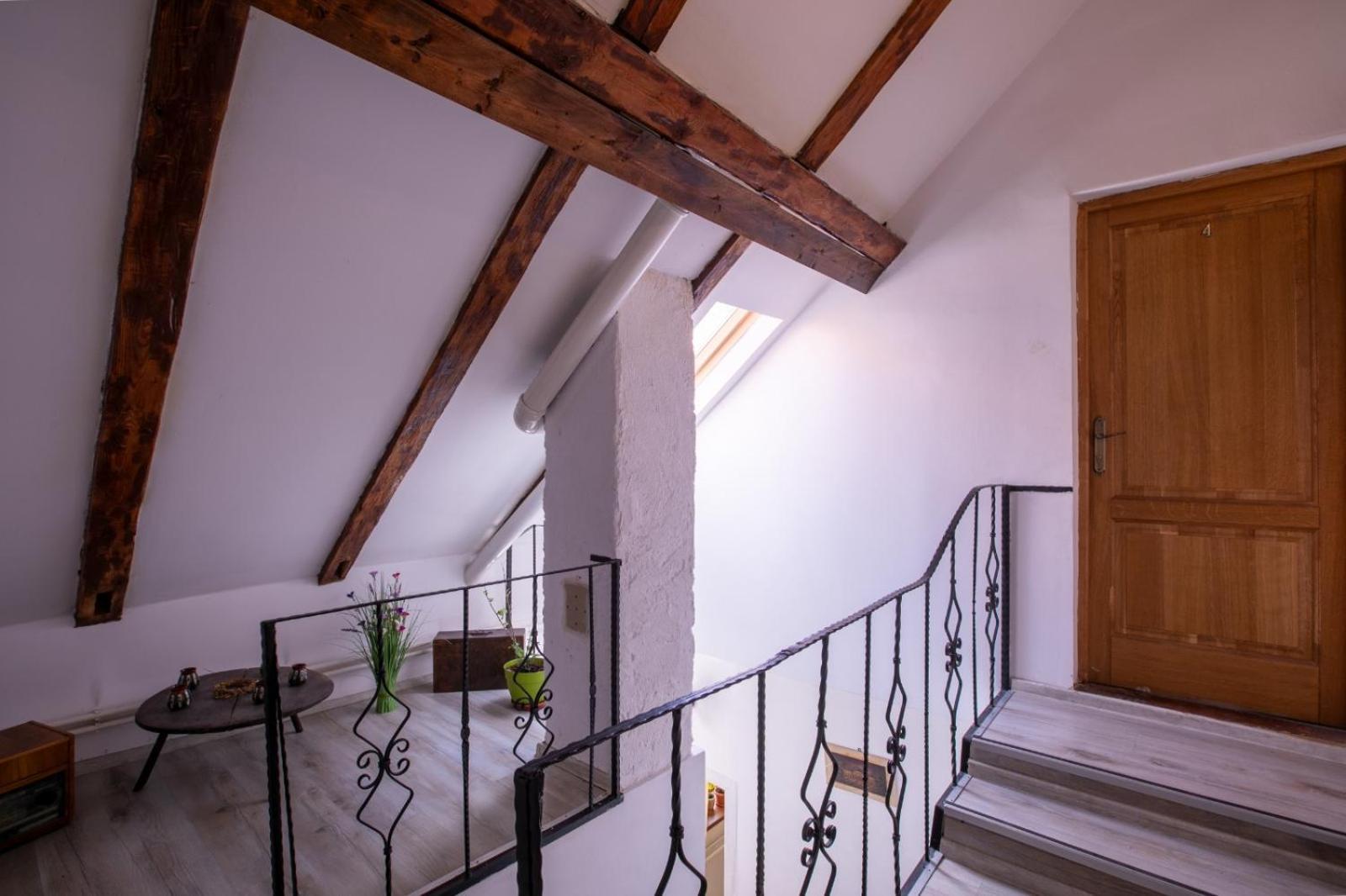 4 Rooms Piata Sfatului Braşov Eksteriør billede