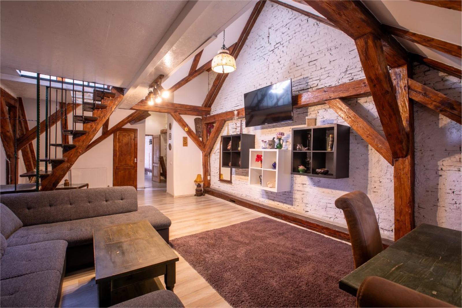 4 Rooms Piata Sfatului Braşov Eksteriør billede