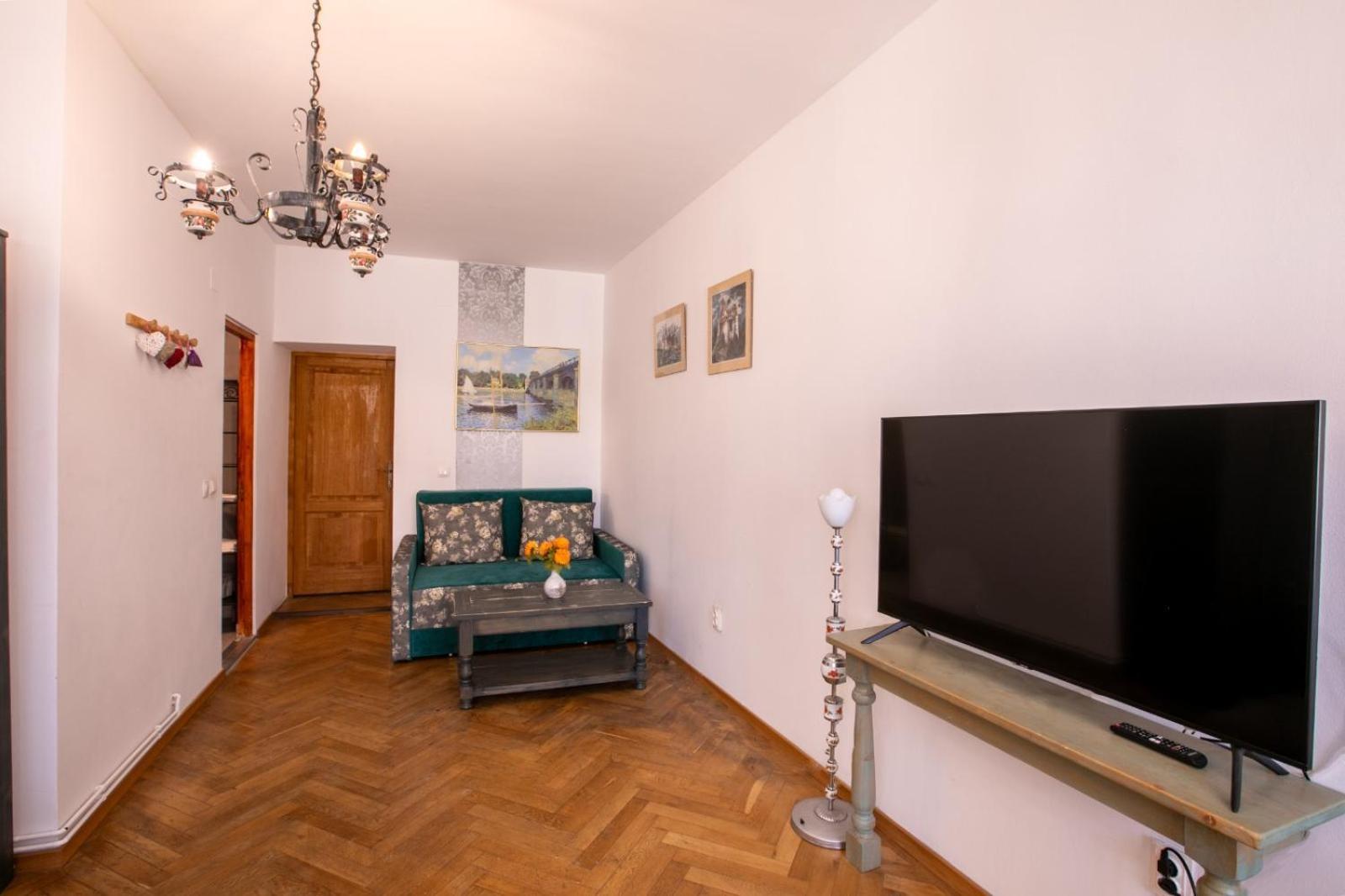 4 Rooms Piata Sfatului Braşov Eksteriør billede