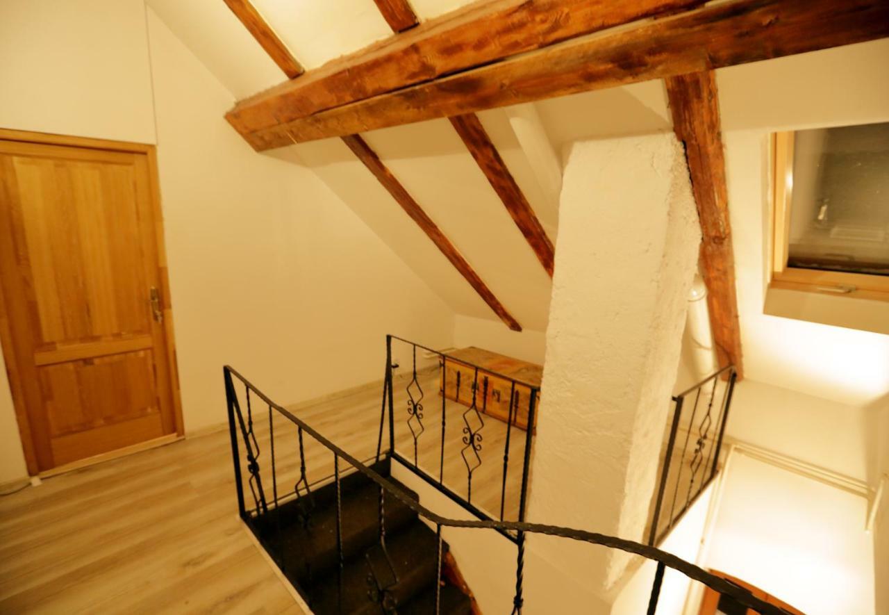 4 Rooms Piata Sfatului Braşov Eksteriør billede