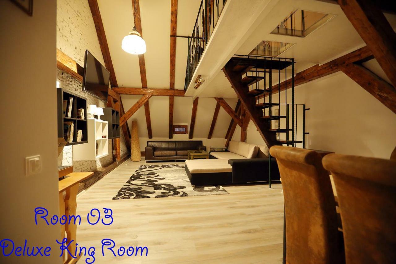 4 Rooms Piata Sfatului Braşov Eksteriør billede